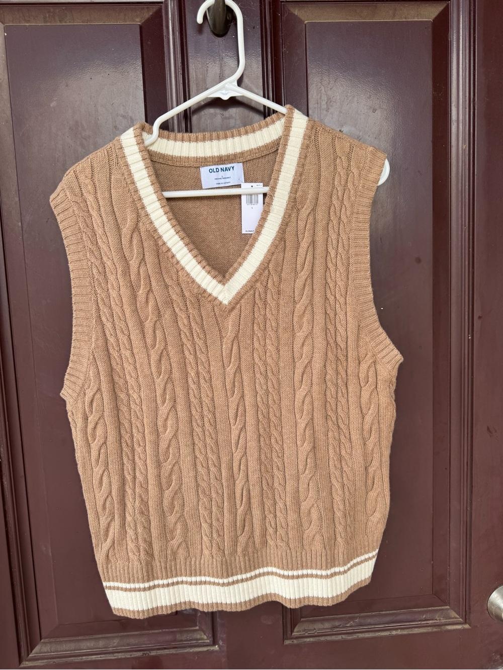 Old Navy Camel Cable Knit V-Neck Sweater Vest with Cream Trim